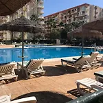 Apartamento con aire acondicionado+jardín y piscina