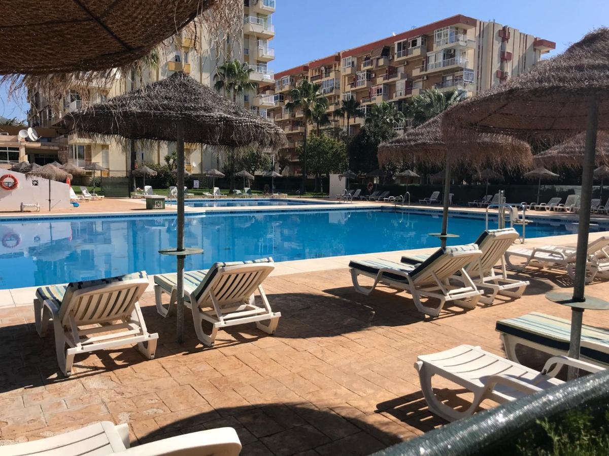 Apartamento Con Aire Acondicionado+jardín Y Piscina